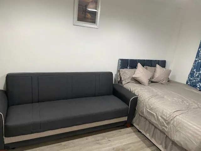 Luxury Leytonstone Studio Flat
