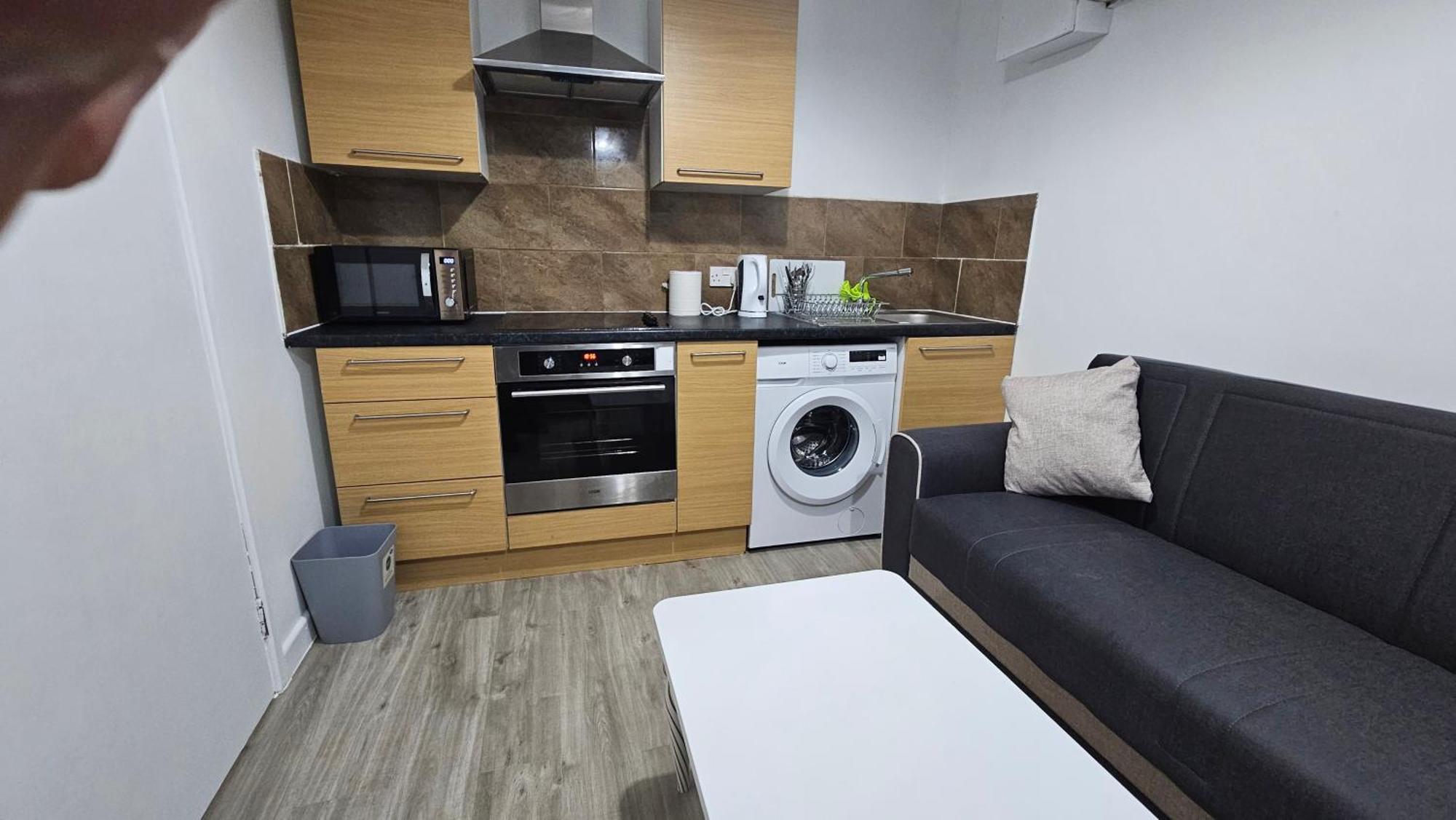 Luxury Leytonstone Flat Апартаменты *